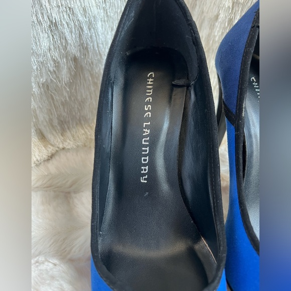 Chinese Laundry Blue Two-Toned High Heels - Picture 13 of 15